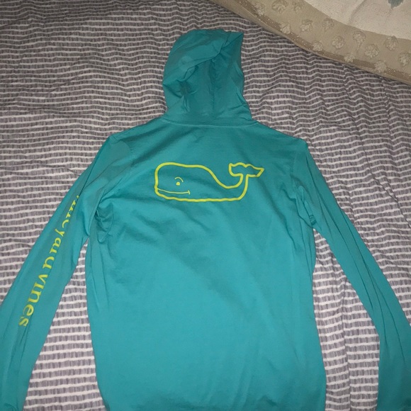 Vineyard Vines thin pullover hoodie - Picture 3 of 3